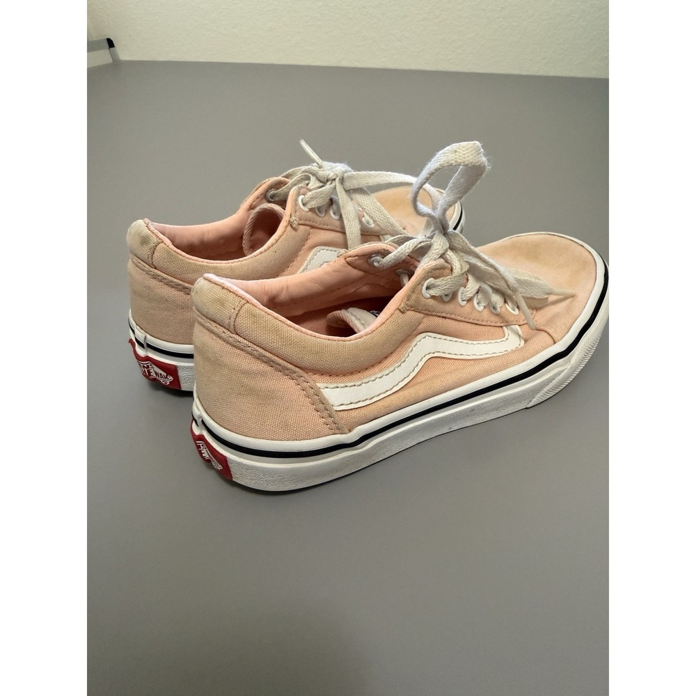 Vans Old Skool Peach/pink Sneakers kids size 1. SB 21